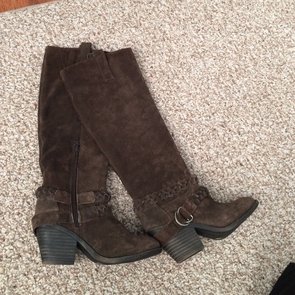 Boots - Picture 2 of 2
