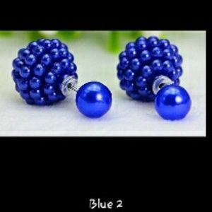 Double sided earrings