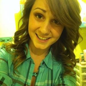 Meet your Posher, Selina