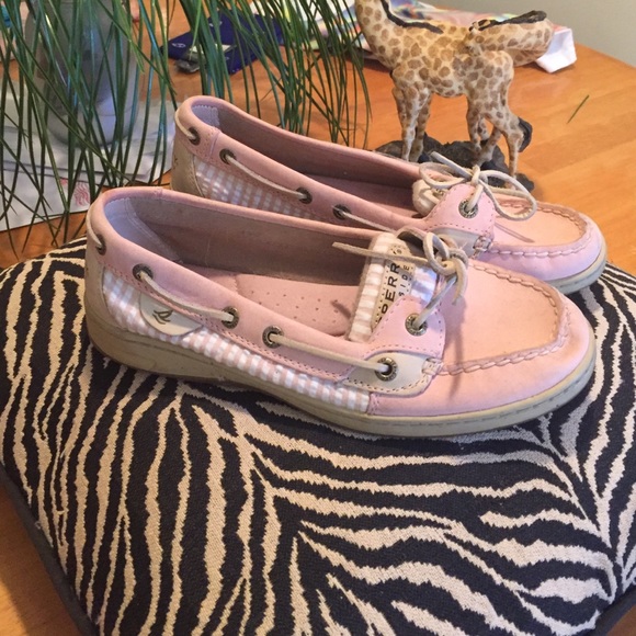 Sperry Shoes - Pink Sperry  top sider. Size 7M
