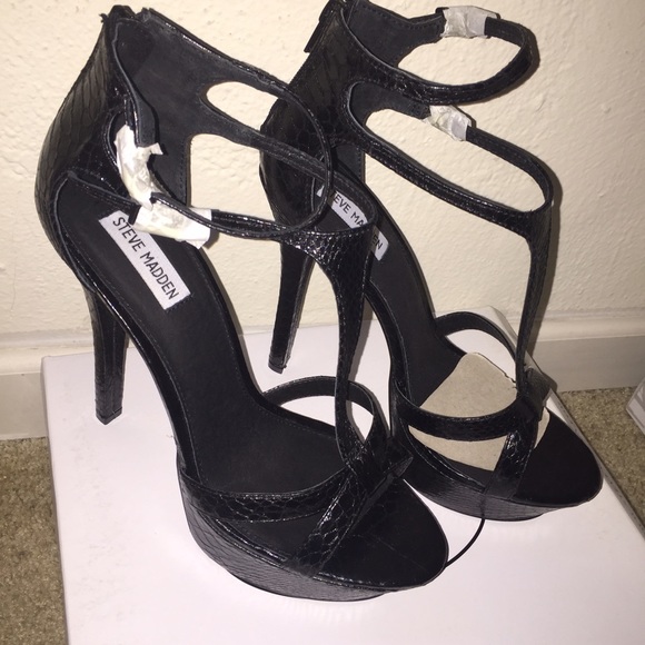 Steve Madden Sandal - size 11