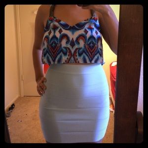 *PRICE DROP* NWOT Bebe Island Goddess Crop Top