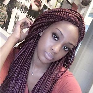 Meet your Posher, Lavaria