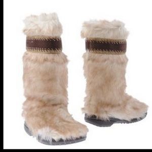 Crocs faux fur boots new