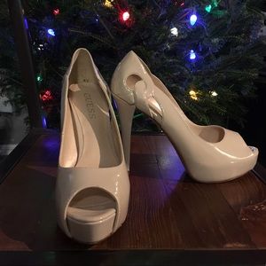 GUESS Nude Peep Toe Pump