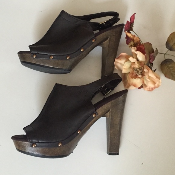 FIONI Clothing Shoes - 🌺20%2+🌺 Fioni Leather studded mules 6 🌺