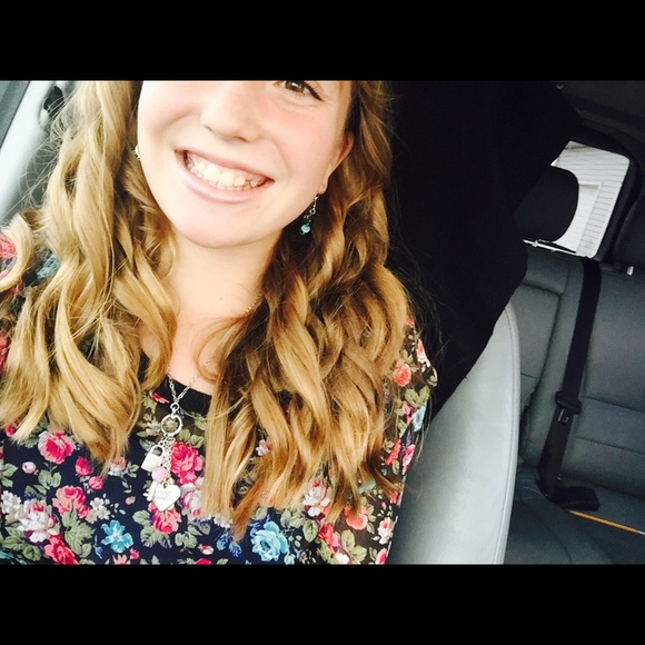 Meet your Posher, Madeline