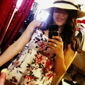 Meet your Posher, Debora