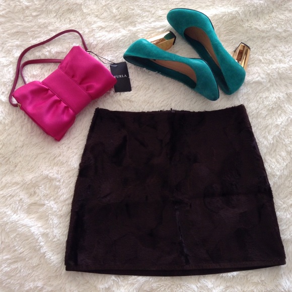 Laundry by Shelli Segal furry skirt