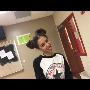 Meet your Posher, Casey