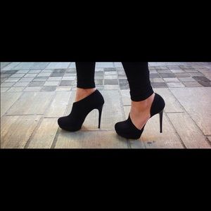 Meet your Posher, Elizaberh