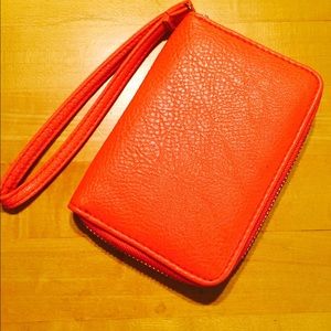 I phone 5 wristlet