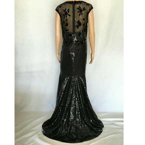 Black Evening gown w sequins - Picture 2 of 4