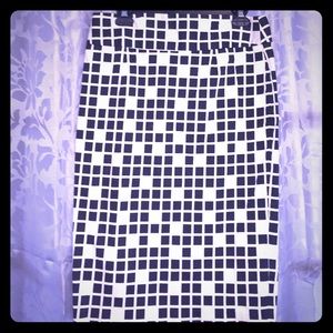 GRACE Mid Length Skirt Blk & White Color Block