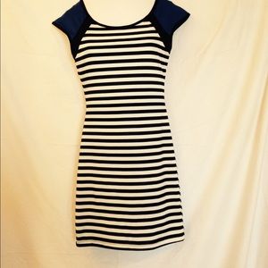Striped-form fitting Dress