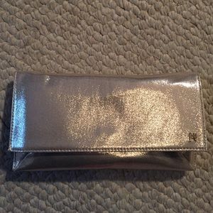 travel hair straightener