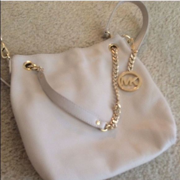 ❌Closet CLEAR OUT❌1.99 shipping until 12/13❗️❗️