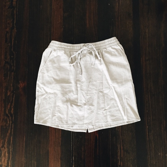 NWT minimalist linen miniskirt
