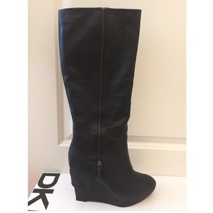 DKNY James Double Zip Platform Wedge Boot 115mm