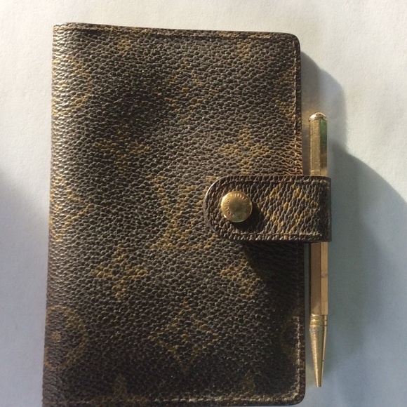 Louis Vuitton Holder