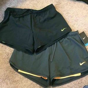 Womens Nike dri-fit shorts NWT size medium