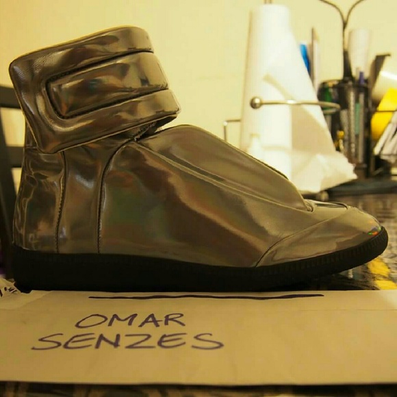 Holographic Maison Margiela Futures Size 10.5 - Picture 2 of 3