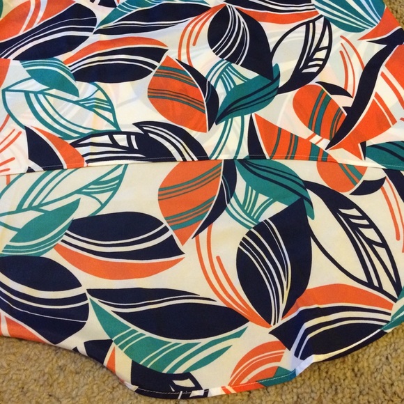 Colorful shirt - Picture 3 of 4