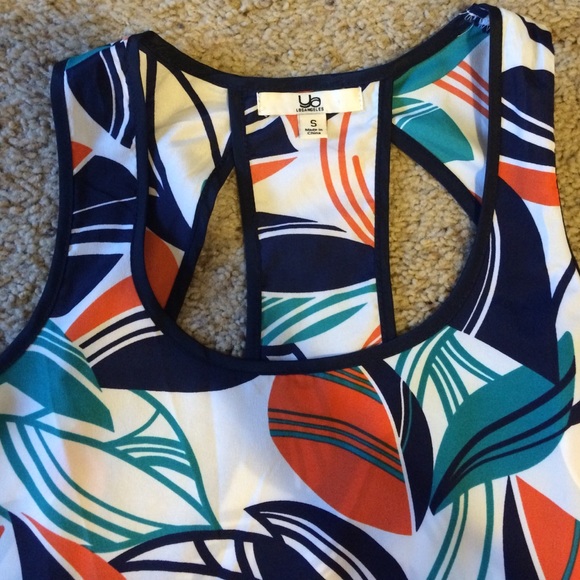 Colorful shirt - Picture 4 of 4
