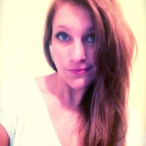 Meet your Posher, Hillary