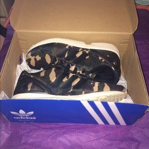 camo ADIDAS ZX FLUX