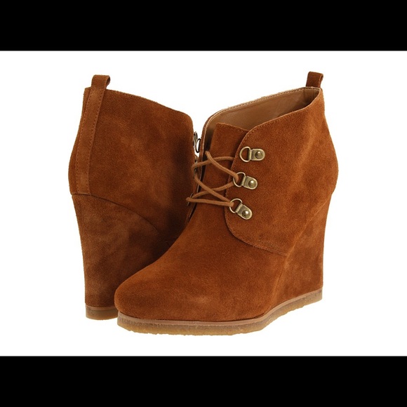 Steve Madden Suede Tanngoo Wedges in Chestnut