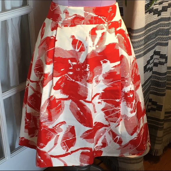 🚫 SOLD 🚫 Carolina Herrera Skirt
