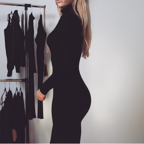 Black Turtleneck Sweater Dress *LAST 1! - Picture 3 of 4