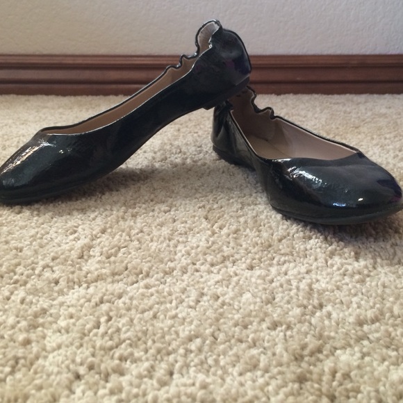 Blacks flats - Picture 1 of 2
