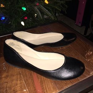 Nine West Black Leather Flats Sz: 7.5