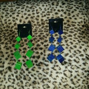 2 pair of earrings