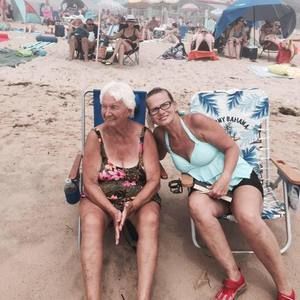 Meet your Posher, Debbie