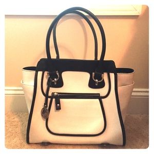 SOLD White and Black London Fog purse