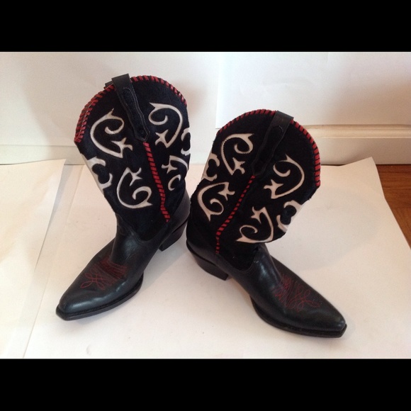 CowGirl Boots Black and Red Leather