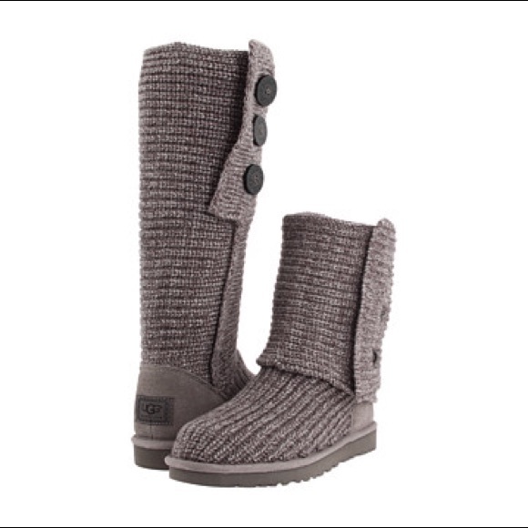 💯 Authentic UGG Classic Cardy Boots