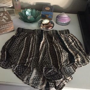 Brandy Melville patterned shorts