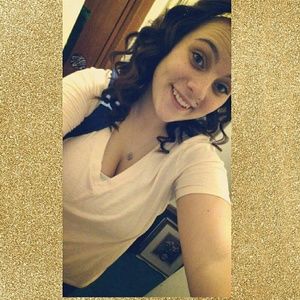 Meet your Posher, Jayde