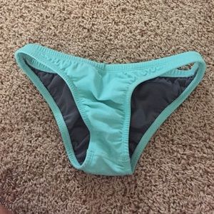 Real jolyn Nathan suit bottoms medium.