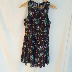 🌸NWOT🌸OFFERS WELCOME🌸