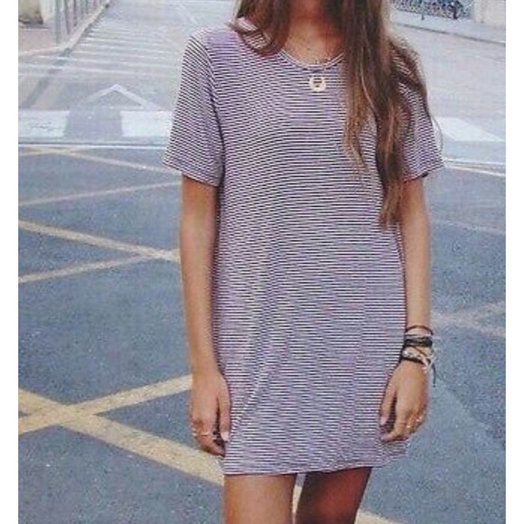 ❗️SOLD❗️Brandy Melville shirt dress