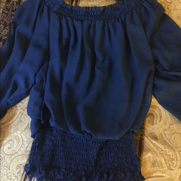 Navy blue blouse with embroidered sleeves