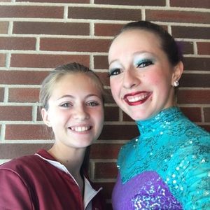 Meet your Posher, Ella