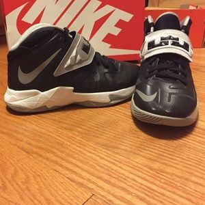 Black Nike Lebrons boys size 6