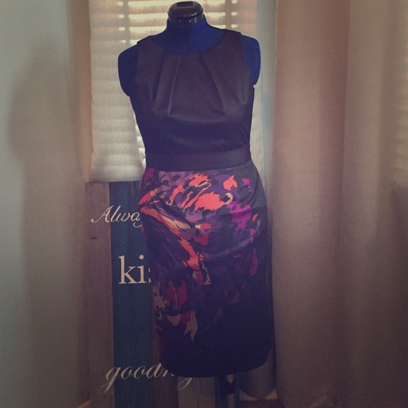 🎉price drop! 🎉T Tahari dress