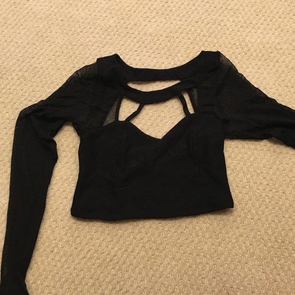 Crop top